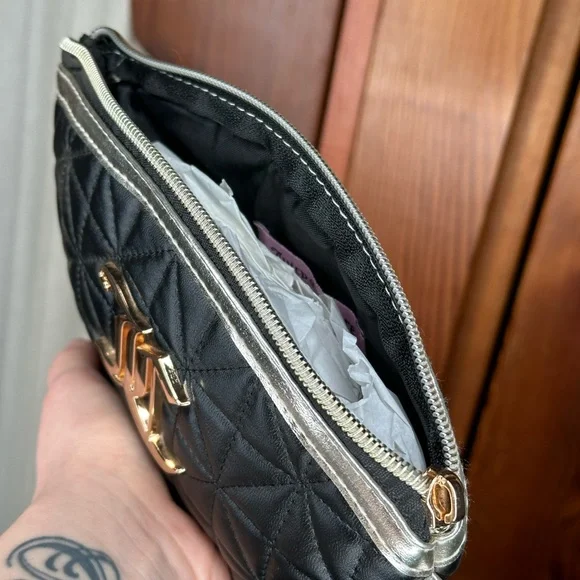 Juicy Couture Black Quilted Cosmetic Bag - Picture 2 of 2